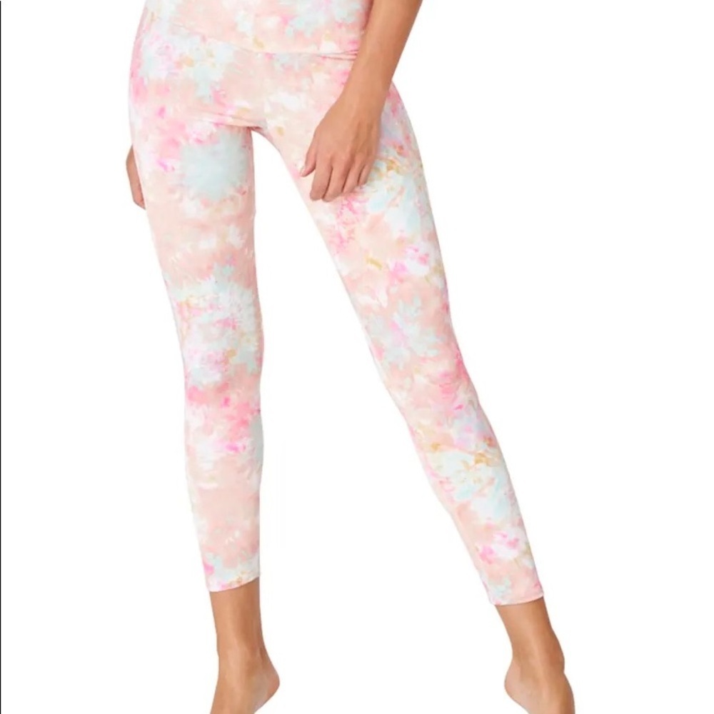 Onzie High-Rise Midi Leggings Rose All Day Size L. NWT